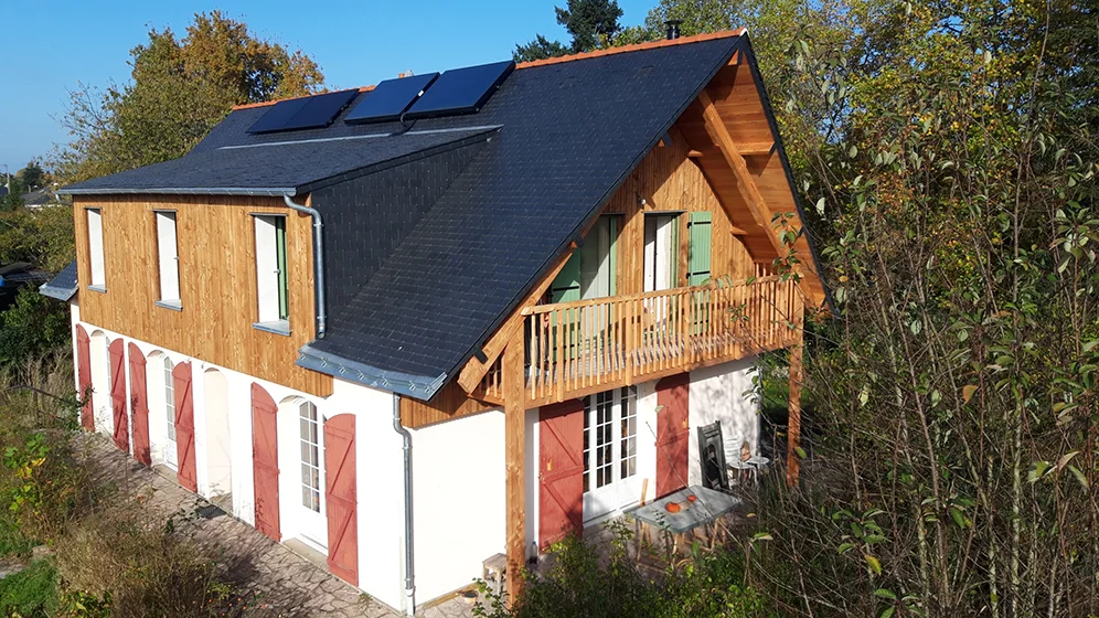 isolation performante par la charpente par Abitabio à bauge 49